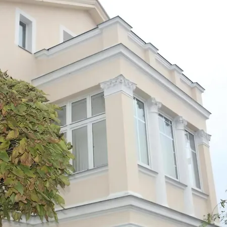 Apartamento In Gruenderzeitvilla In Strandnaehe